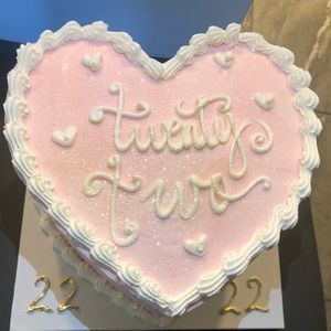 Meet your Posher, Priscilla